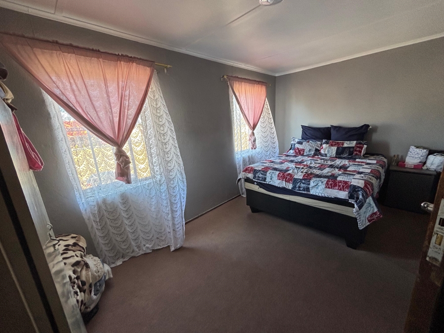 3 Bedroom Property for Sale in Westridge Western Cape